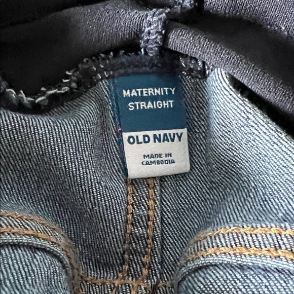 Old Navy Blue Maternity Straight Jeans - Picture 3 of 6